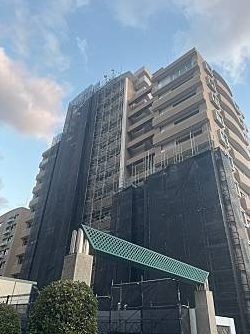 福岡市早良区　マンション大規模改修工事　5,600㎡