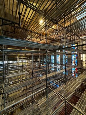 福岡市中央区　内部足場工事　5500㎡